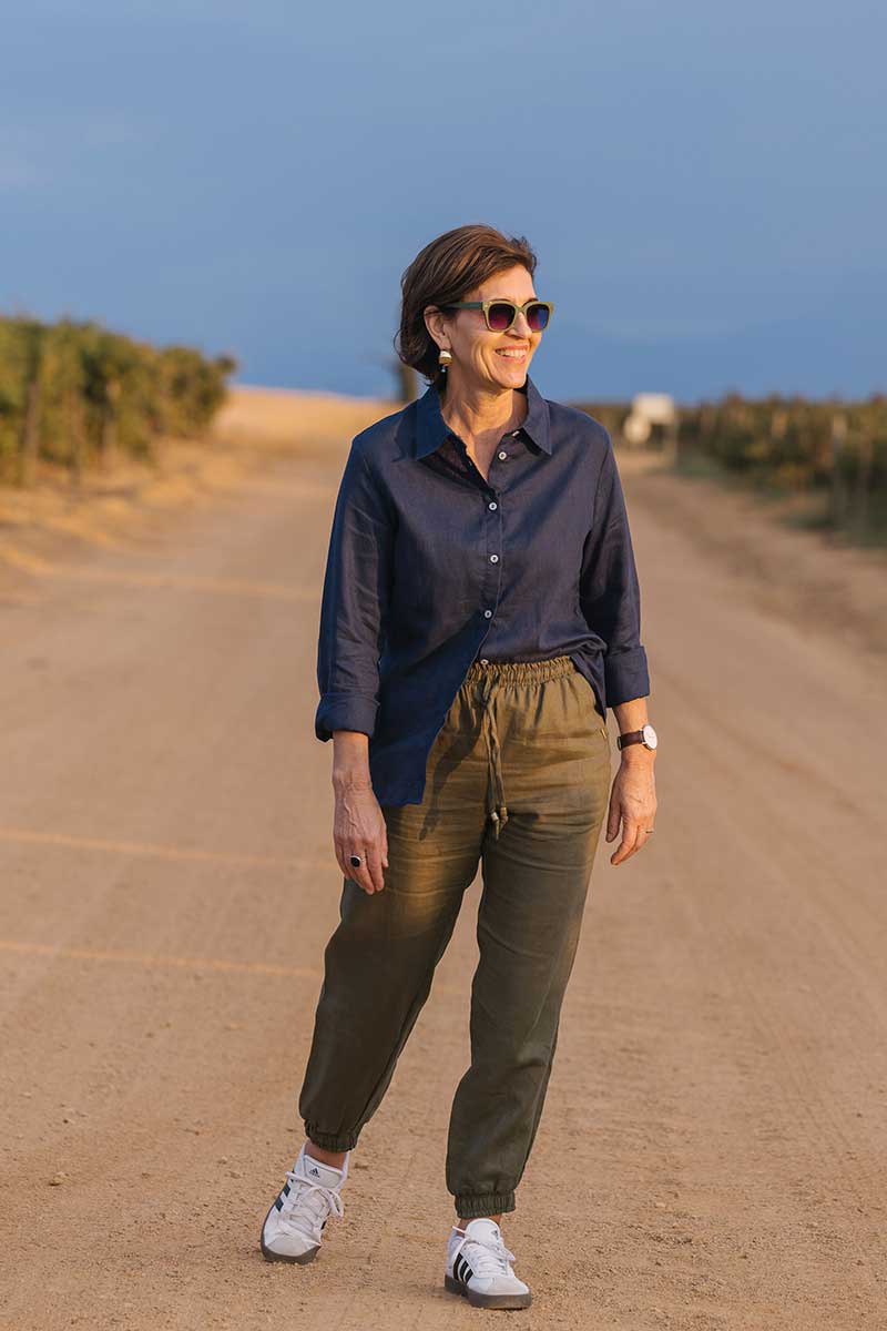 Women's Essential Linen Blouse