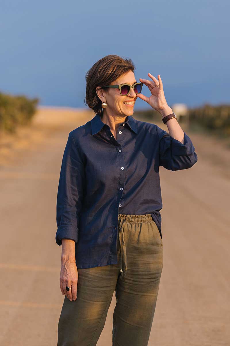 Women's Essential Linen Blouse
