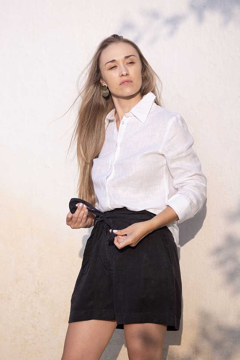 Women's Essential Linen Blouse